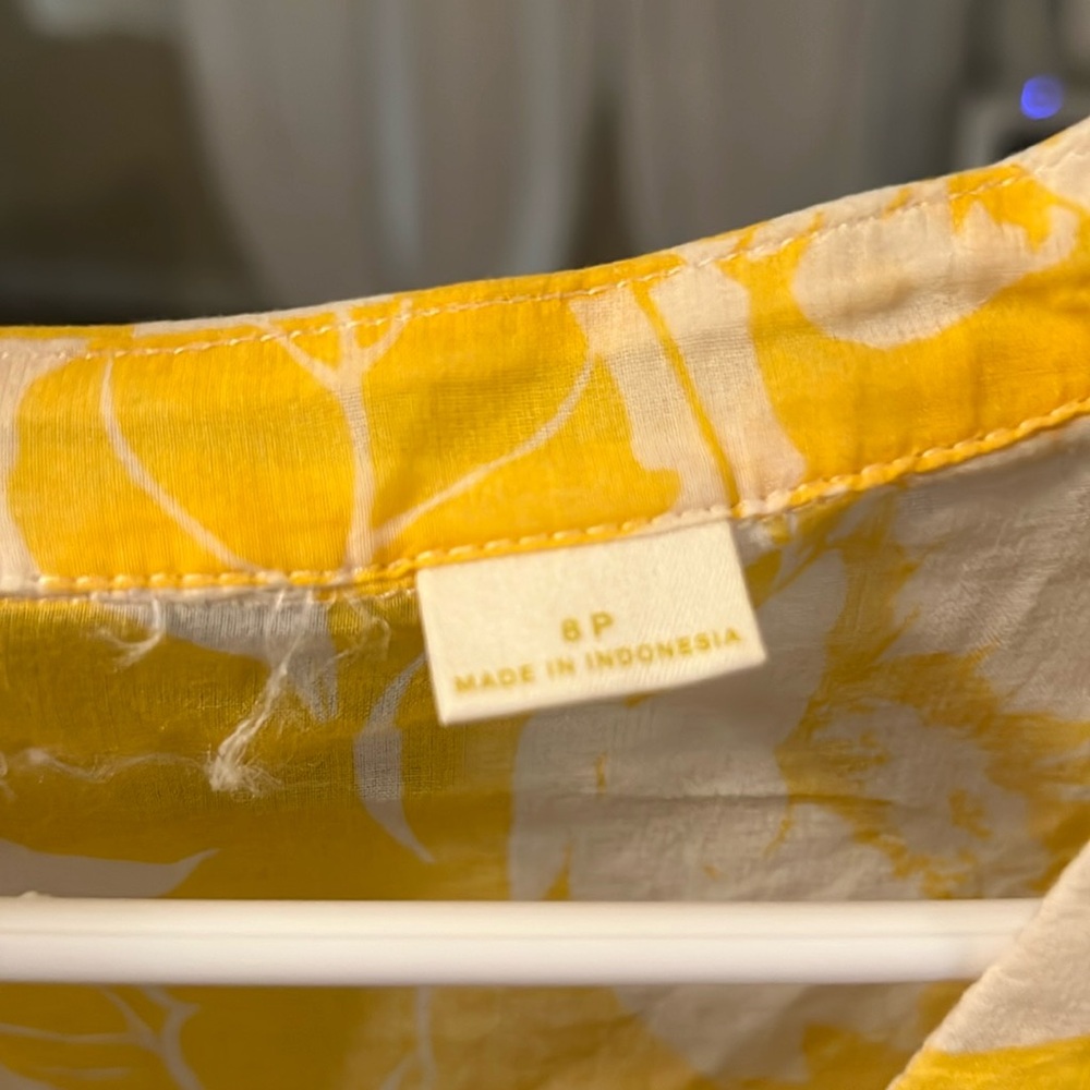 Yellow and white light weight Hawaiian style shirt